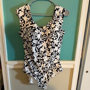 Lands’end Black and White Floral Swimsuit
